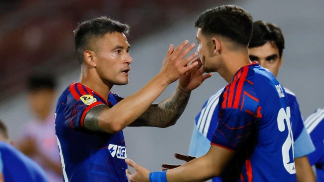 Charles Aránguiz salió lesionado en el duelo de la U ante U. de Concepción en el Nacional