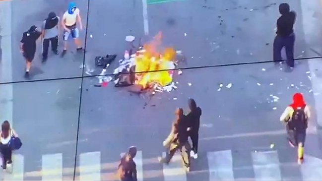 Desórdenes: Carabinero fue herido en Plaza Italia y a pocas cuadras otro policía disparó al aire