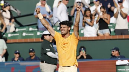   Carlos Alcaraz despachó a Casper Ruud y se instaló en cuartos de final en Indian Wells 