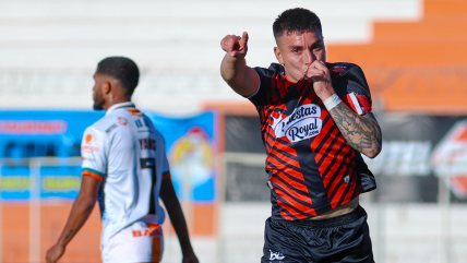 Deportes Limache arrasó ante Cobresal y presionó a Colo Colo en la pelea por el liderato