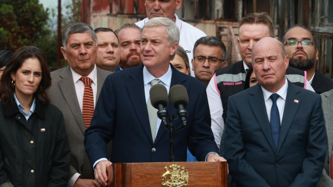 Presidente Kast viaja al norte a monitorear zanja en la frontera con Perú