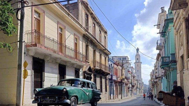 Cuba permitirá a sus ciudadanos en el exterior invertir en el sector privado