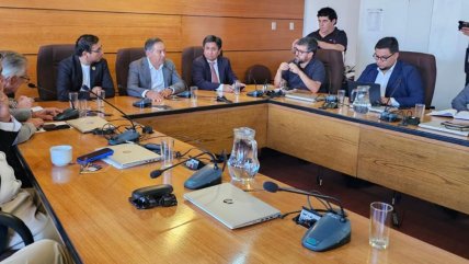   Alcaldes de Antofagasta en pie de guerra por 