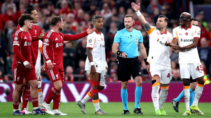  Liverpool vence a Galatasaray en Champions  