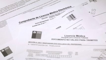 Lo Espejo despidió a 40 funcionaros por viajes al extranjero con licencia médica