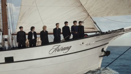   BTS zarpa en el mar con 