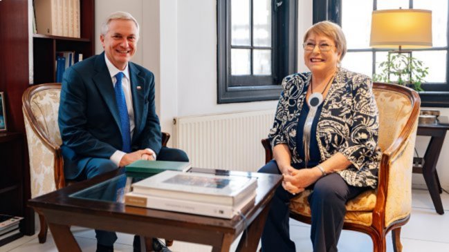 Presidente Kast se reunió con Bachelet en medio de dudas por respaldo a candidatura a la ONU