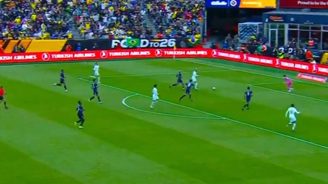 [VIDEO] Francia estiró su ventaja ante Brasil en Estados Unidos con un golazo de Hugo Ekitike