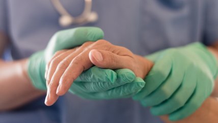   Mujer murió mediante suicidio asistido con tecnología de control ocular 