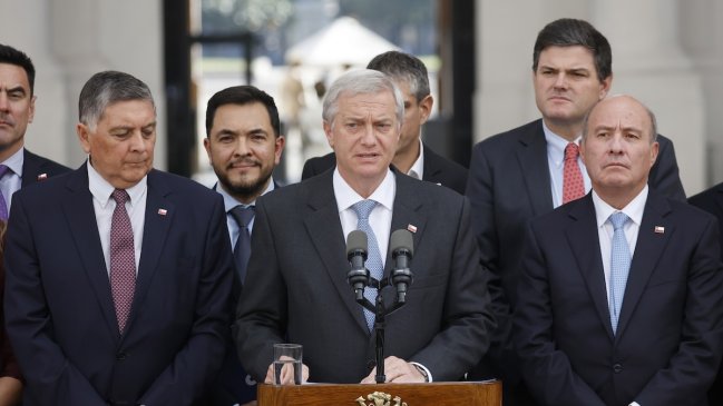 Reconstrucción: FA acusa que se busca 