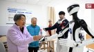 Centro en Shandong entrena robots para asistir a personas mayores