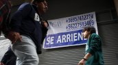 Ocho de cada diez chilenos deberán ajustar presupuesto ante alza de la UF sobre $40.000