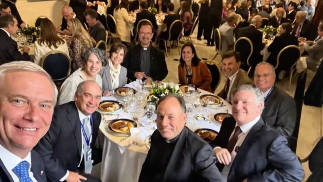 Polémica por almuerzo de Presidente Kast con excompañeros en La Moneda llega a Contraloría