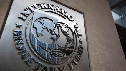   El FMI elevó al 2,4 % su proyección de crecimiento para Chile en 2026 