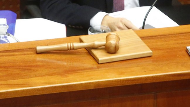 Exjuez de Villarrica fue condenado por violación reiterada contra menor de edad