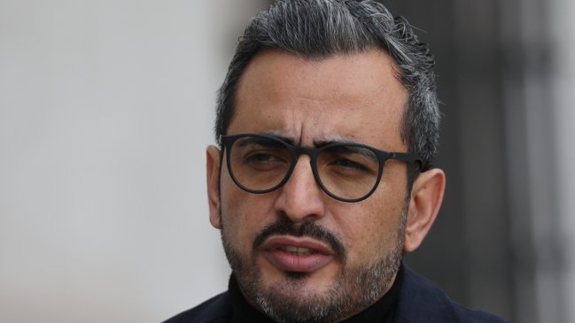 Alcalde PS acusa que Kast está priorizando economía sobre seguridad: 