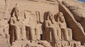 Misión egipcia desenterró una estatua que podría pertenecer al faraón Ramsés II