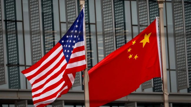 Embajadores de EE.UU. y China se enzarzaron por culpa de la Caperucita y el lobo