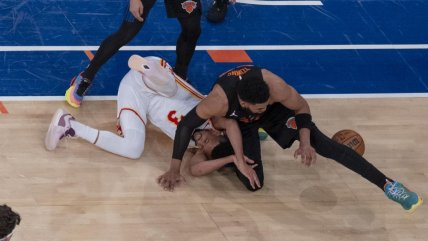   Los Knicks aplastaron a los Hawks y retomaron la ventaja 