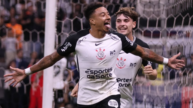 [VIDEO] El inglés Jesse Lingard anotó ante Peñarol su primer gol en la Copa Libertadores