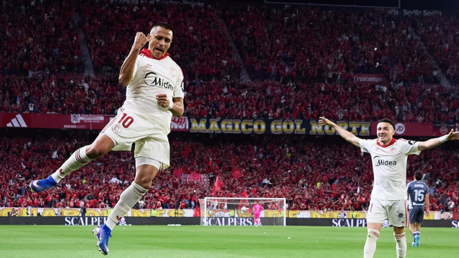 Sevilla triunfó ante Real Sociedad con gol de Alexis Sánchez y huyó de la zona de descenso