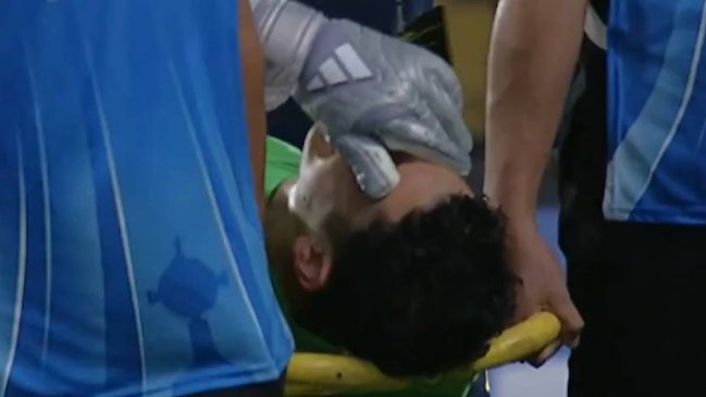 Libertadores: Arquero de Boca se lesionó y abandonó la cancha entre lágrimas