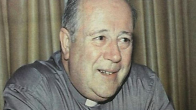 Juez acreditó delitos sexuales del exarzobispo Francisco Cox, pero sobreseyó la causa