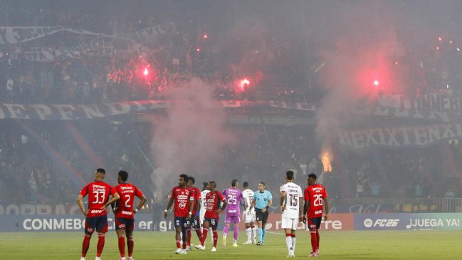 Partido entre Independiente Medellín y Flamengo fue suspendido por incidentes de hinchas locales