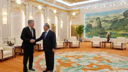   ¿Enviado de Trump? Senador republicano llegó a China y se reunió con Li Qiang 