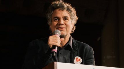   Mark Ruffalo revela que actores no se opusieron a fusión Warner-Paramount por miedo a ser vetados 