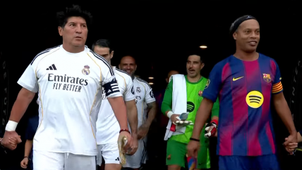 Iván Zamorano y Claudio Bravo protagonizaron duelo de leyendas de Real Madrid y Barcelona