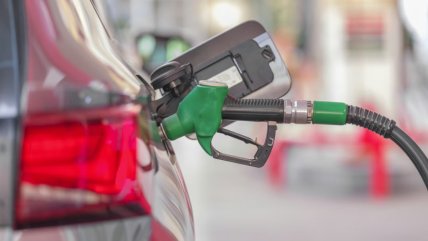   La Casa Blanca evalúa suspender impuesto a los combustibles 