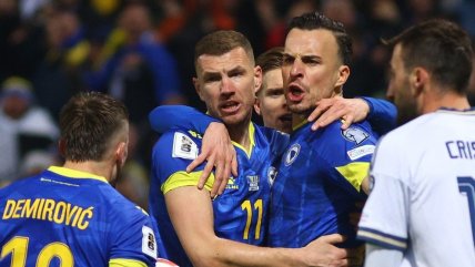   [VIDEO] Con familiares y amigos: Así presentó Bosnia y Herzegovina a sus 26 mundialistas 