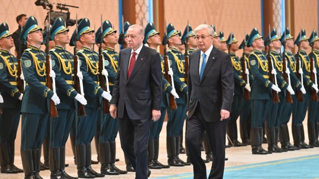 Kazajistán y Turquía firman declaración de 