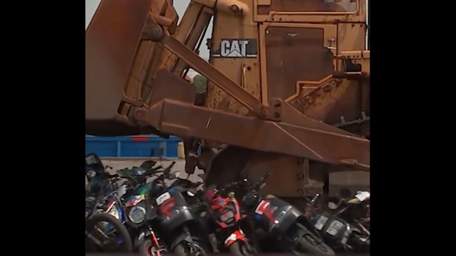 Nueva York aplica política de destrucción de motos ilegales