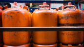 Municipios inician entrega independiente de vales de gas, pero dudan de su continuidad por recortes