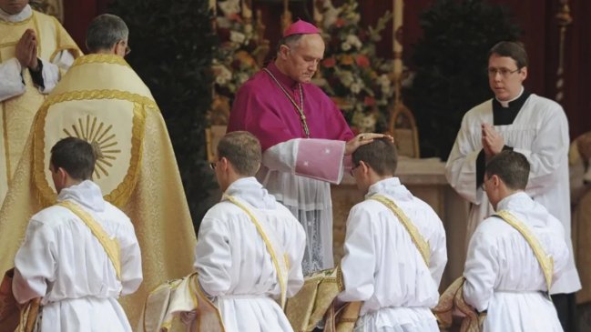 Lefebvrianos vuelven a desafiar al Vaticano y reviven la sombra de un cisma