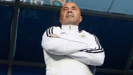   Gerente de selecciones mantuvo opción de Pellegrini y no descartó a Sampaoli 