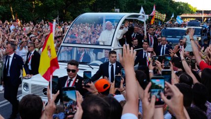   La polarización, los más vulnerables y los jóvenes, ejes del primer día del papa en España 