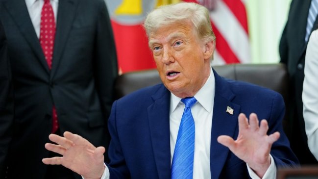 Trump llega a los 80 años presumiendo de salud, aunque enfrenta dudas sobre sus facultades