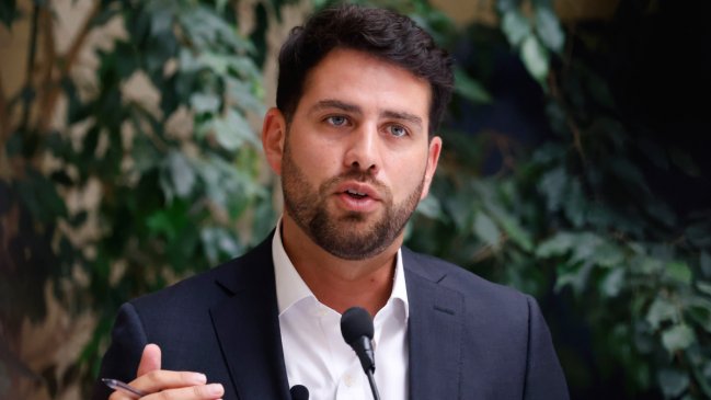 Diego Ibáñez desafía al oficialismo por megarreforma: 