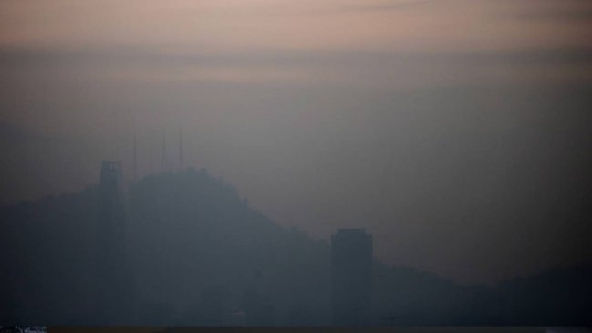Santiago figura entre las ciudades más contaminadas del mundo: Reportan niveles superiores a India