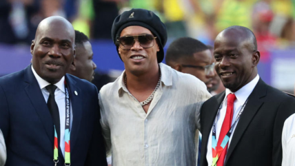   Ronaldinho volverá a jugar a los 46 años con un club de la Serie C italiana 