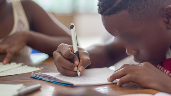 Niños haitianos: PDI ya ubicó a 52 de los 64 reportados en preinforme de Contraloría