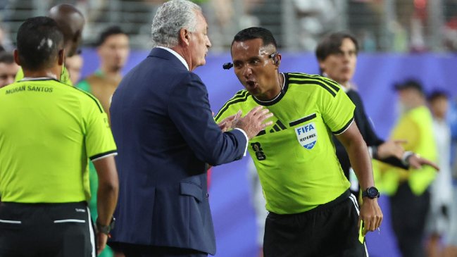 FIFA le revocó credencial a periodista paraguayo por 