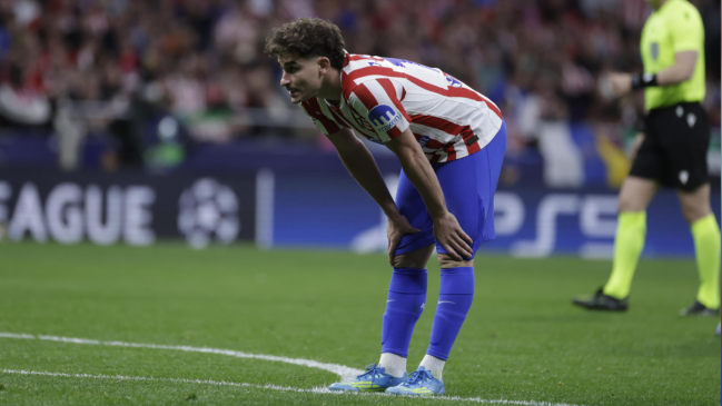 Atlético de Madrid plantea denunciar a FC Barcelona ante la FIFA por Julián Alvarez