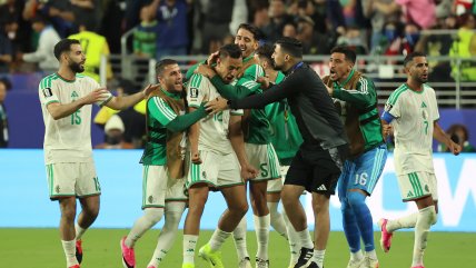 Argelia mantuvo el sueño en el Mundial con una remontada y eliminó a Jordania