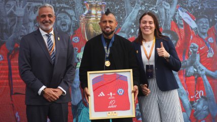   Vidal aún espera un llamado de La Roja: 