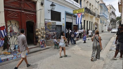   Díaz-Canel insistió en que las reformas no incluyen 
