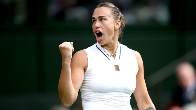 Aryna Sabalenka comenzó a lo grande en Wimbledon con sólida victoria